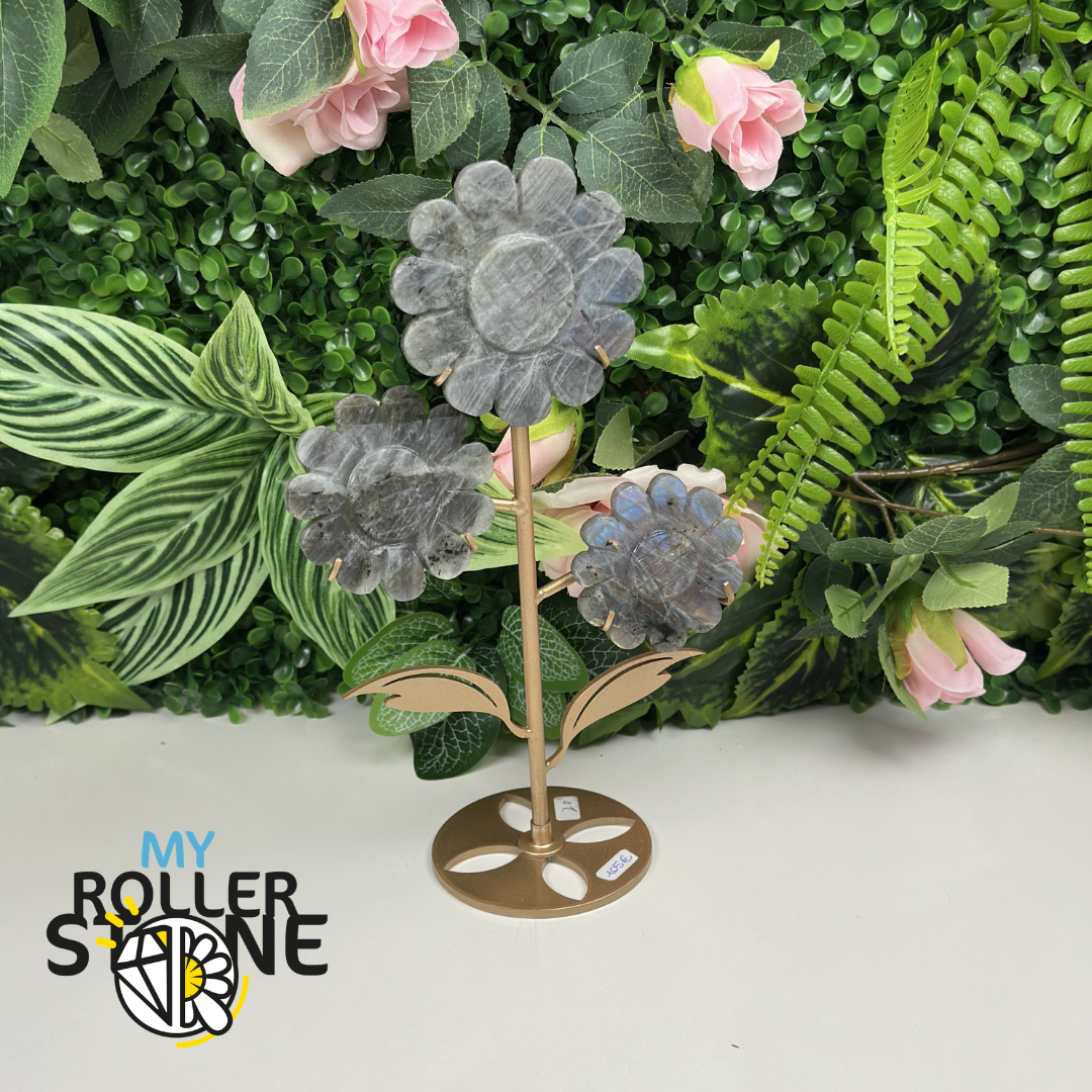 Fleur sur socle en Labradorite
