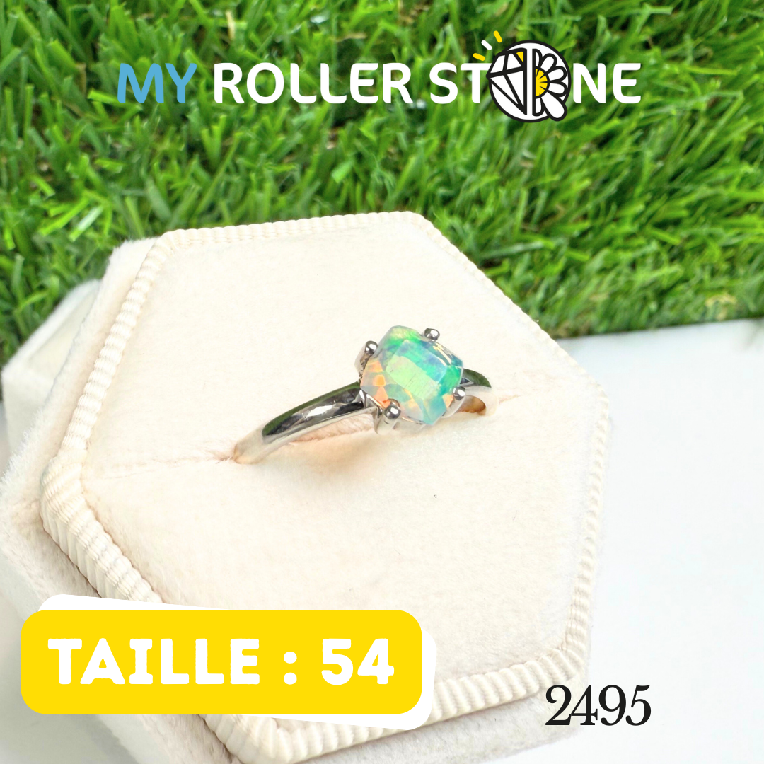 Bague Opale Éthiopienne Carrée Facettée (EOFR2495)