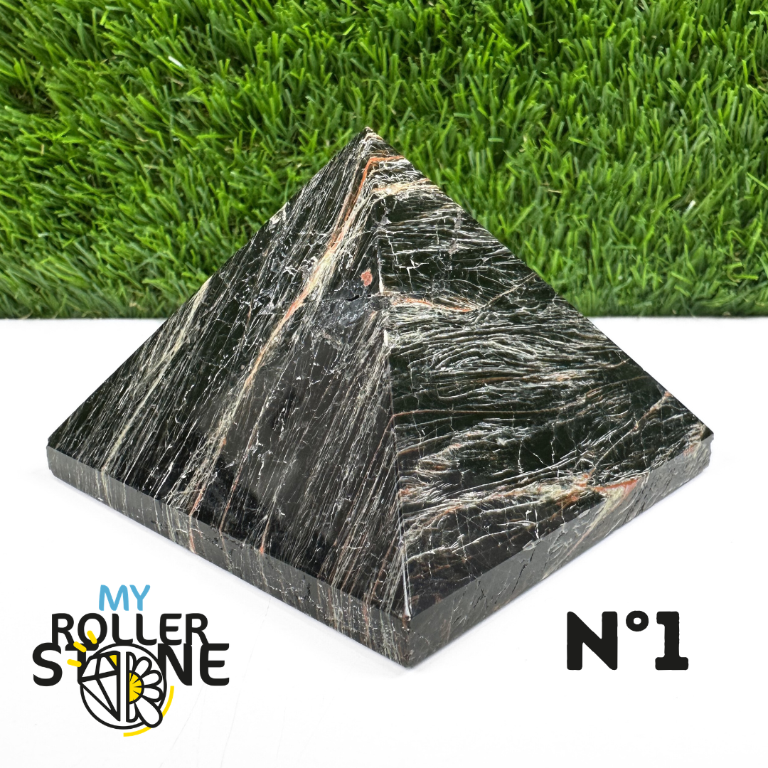 Pyramide en Tourmaline noire du Brésil