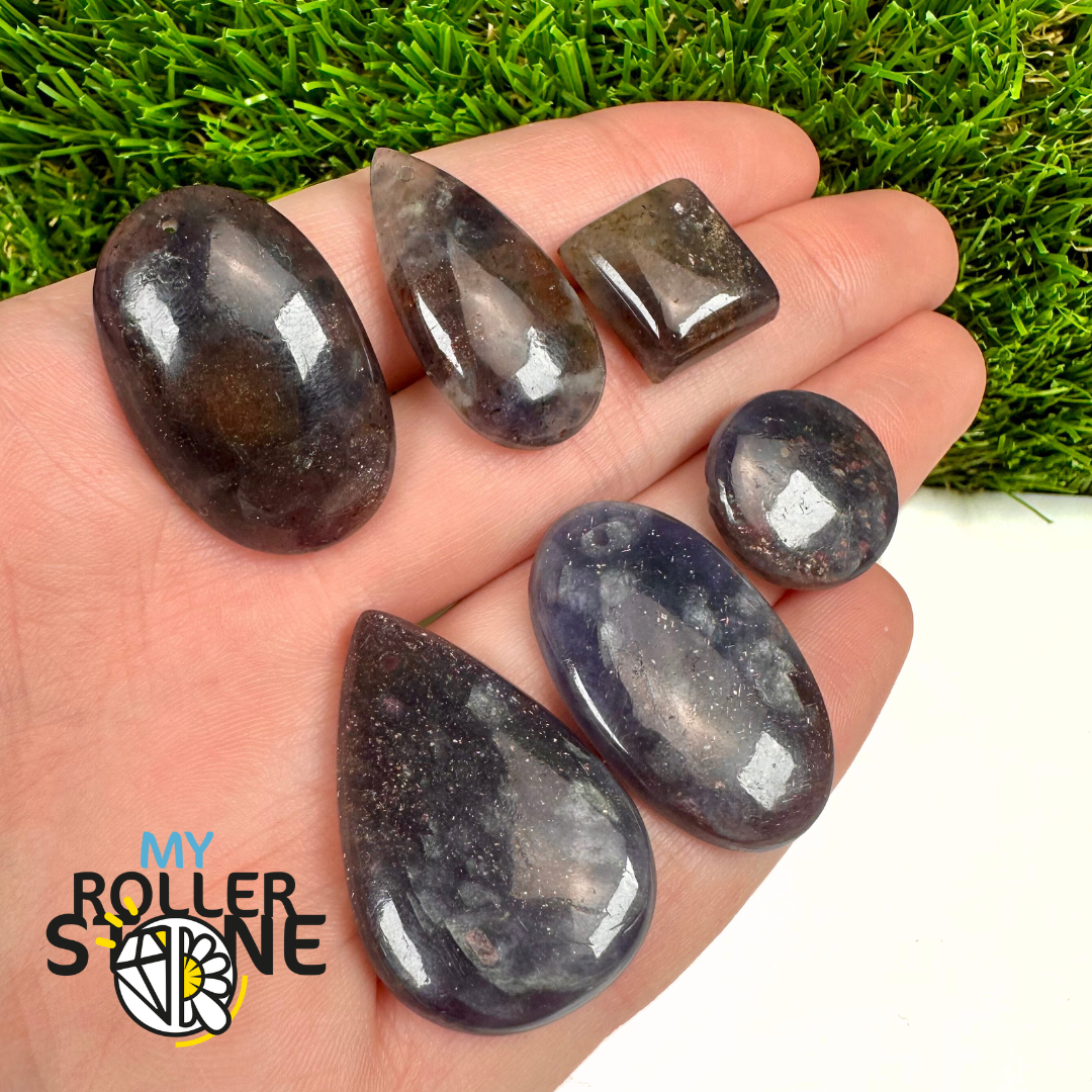 Pendentif Percé Iolite et Pierre de Soleil 5A