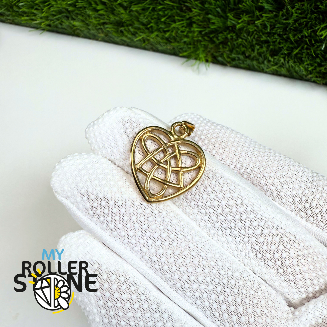 Pendentif Triskèle Coeur acier inoxydable doré