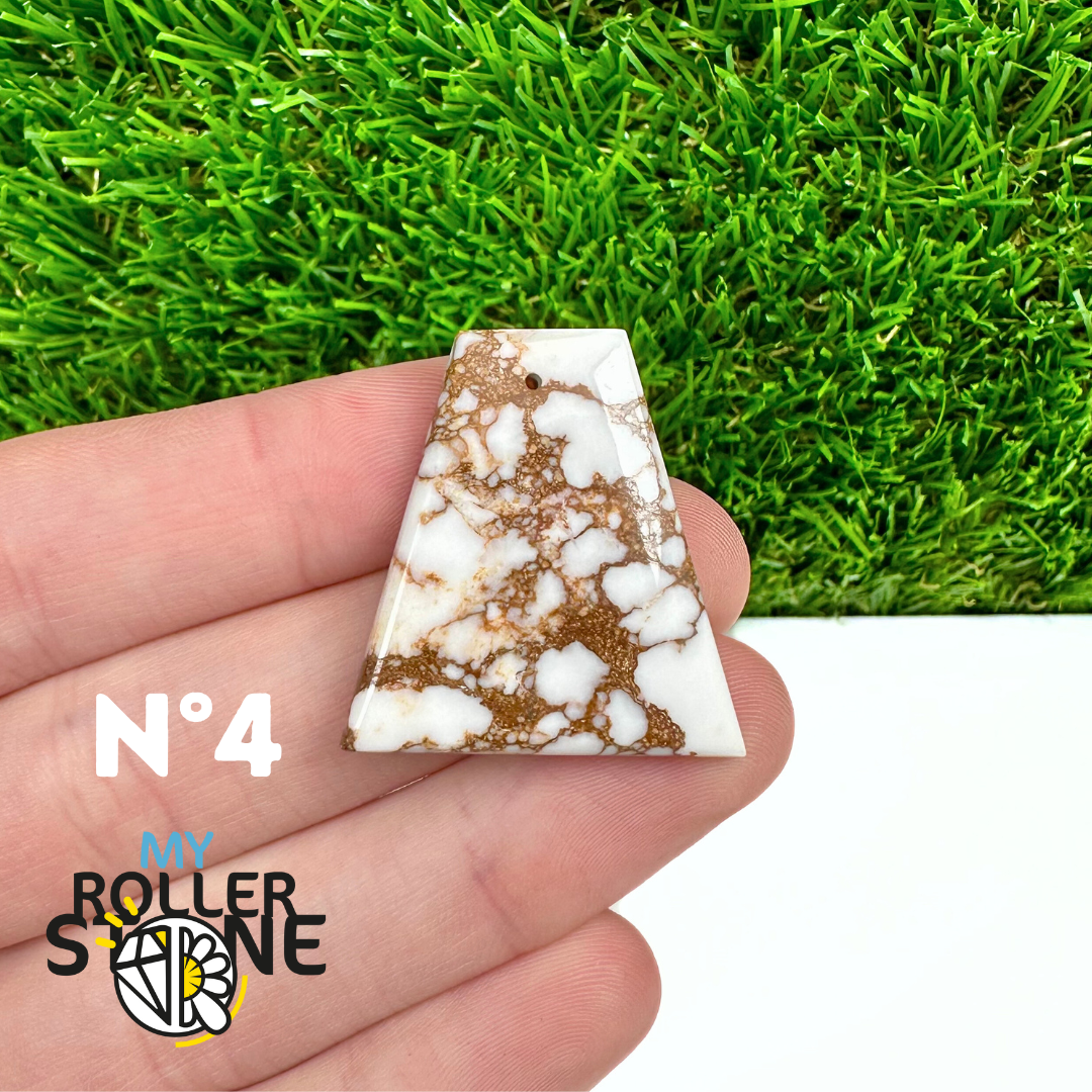 Pendentif en Magnésite « Cheval Sauvage »