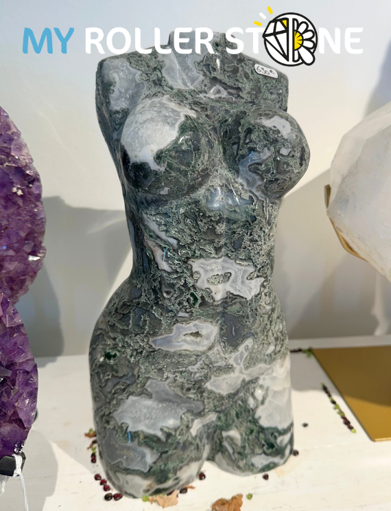 Grande Sculpture Buste Femme Pierre