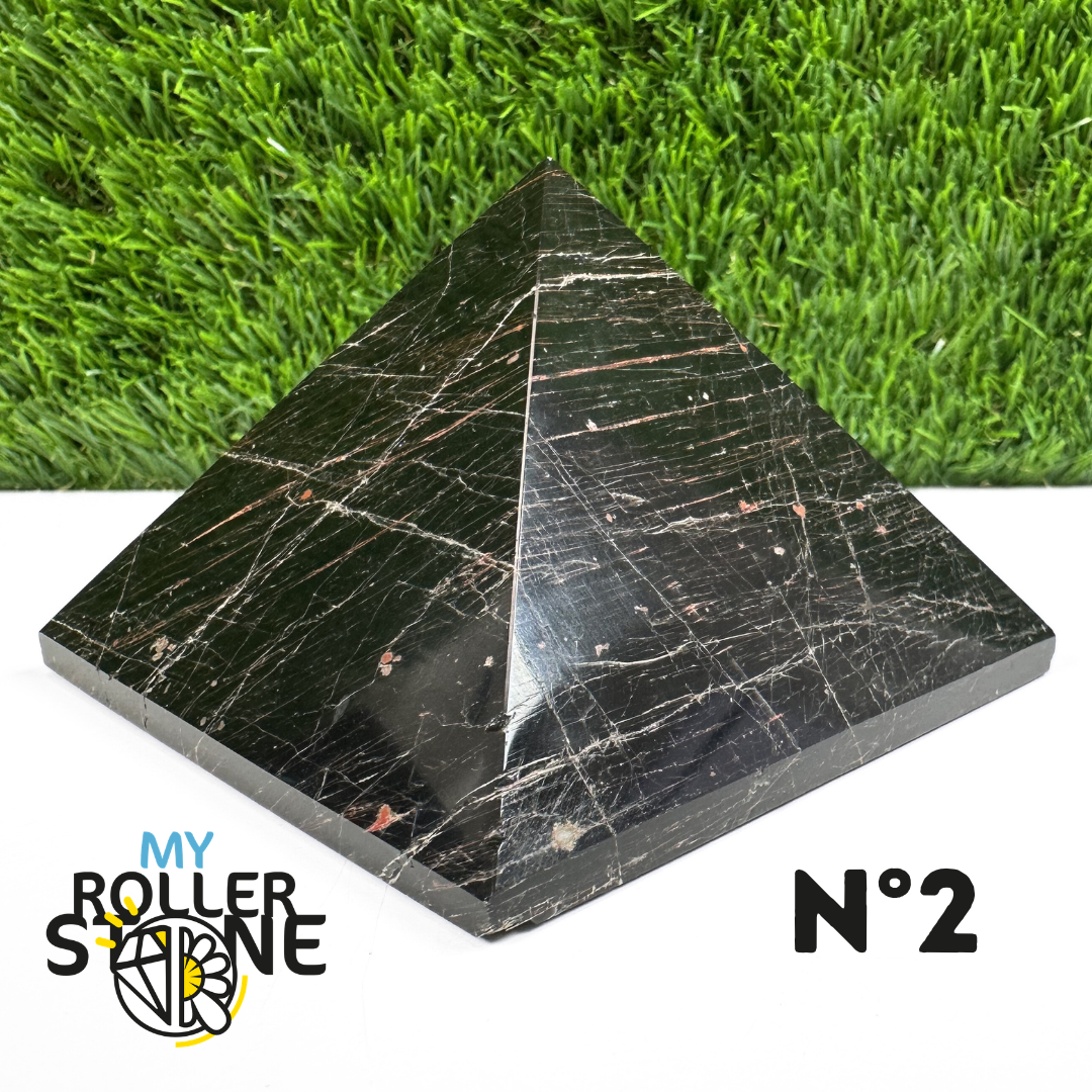 Pyramide en Tourmaline noire du Brésil