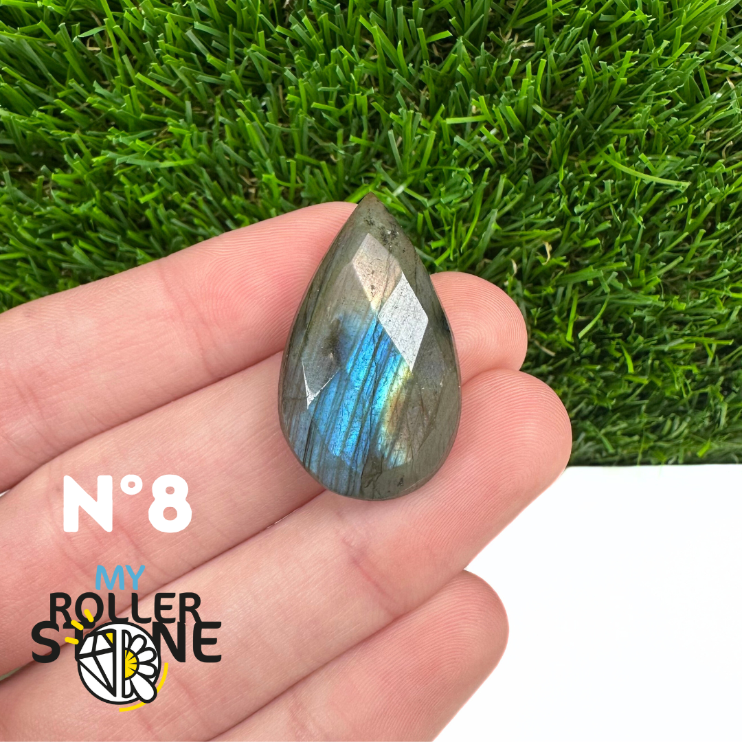 Cabochon Labradorite forme Libre Facettée 5A