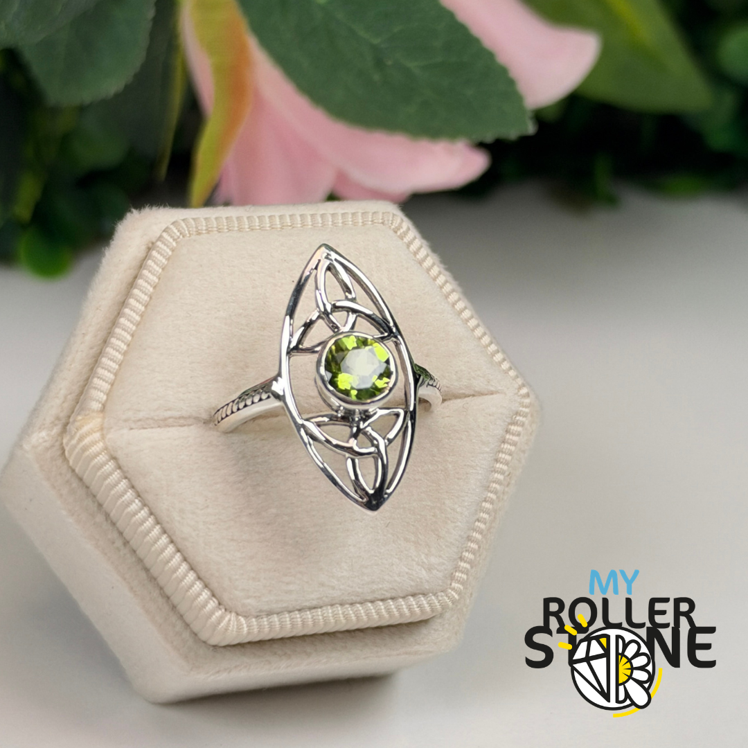 Bague Celtique en Argent 925 et Péridot Naturel Facetté