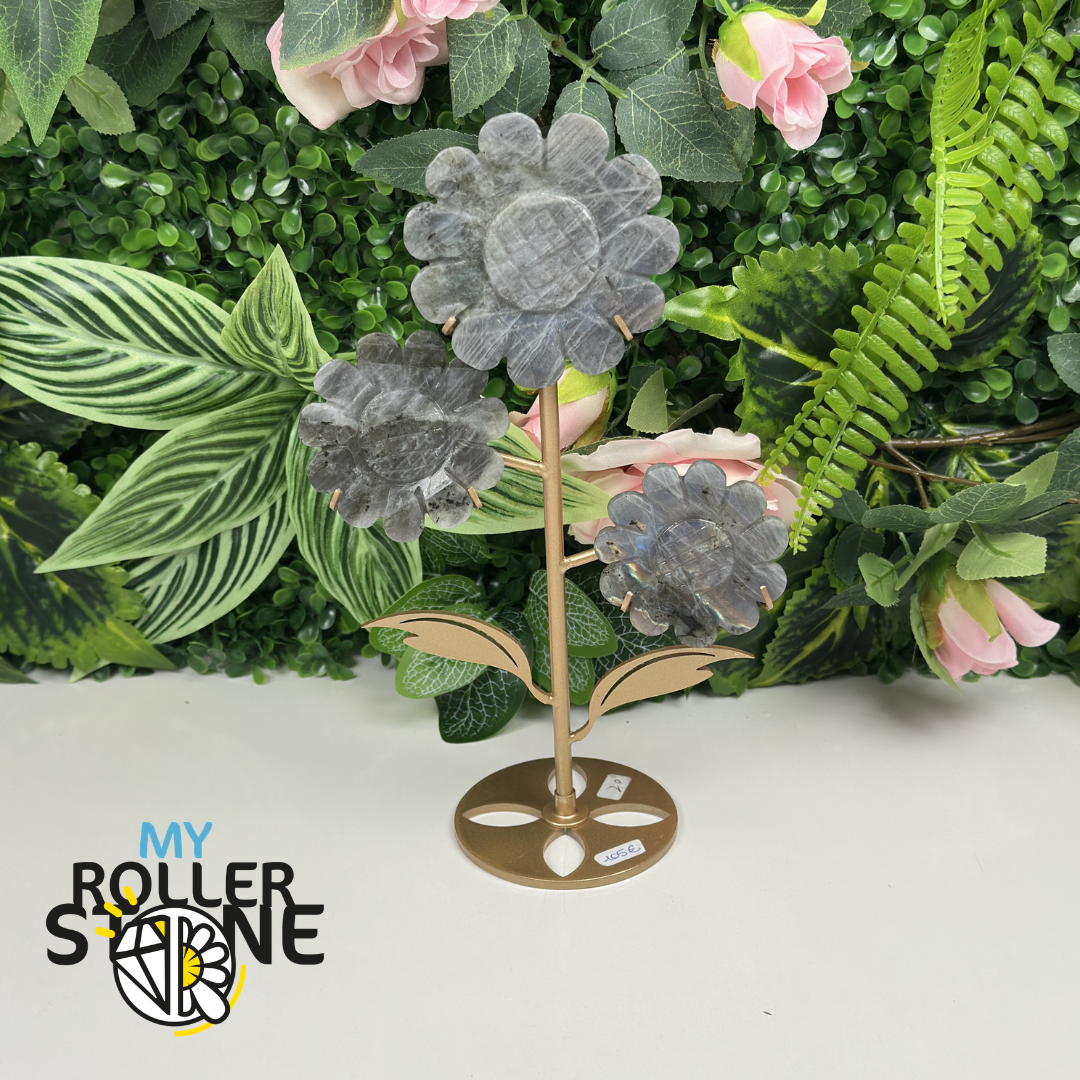 Fleur sur socle en Labradorite