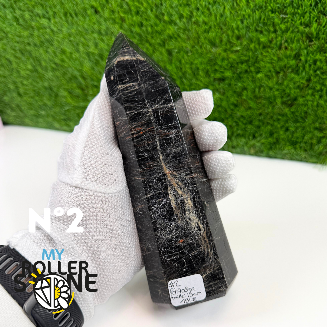 Grande Pointe en Tourmaline noire du Brésil