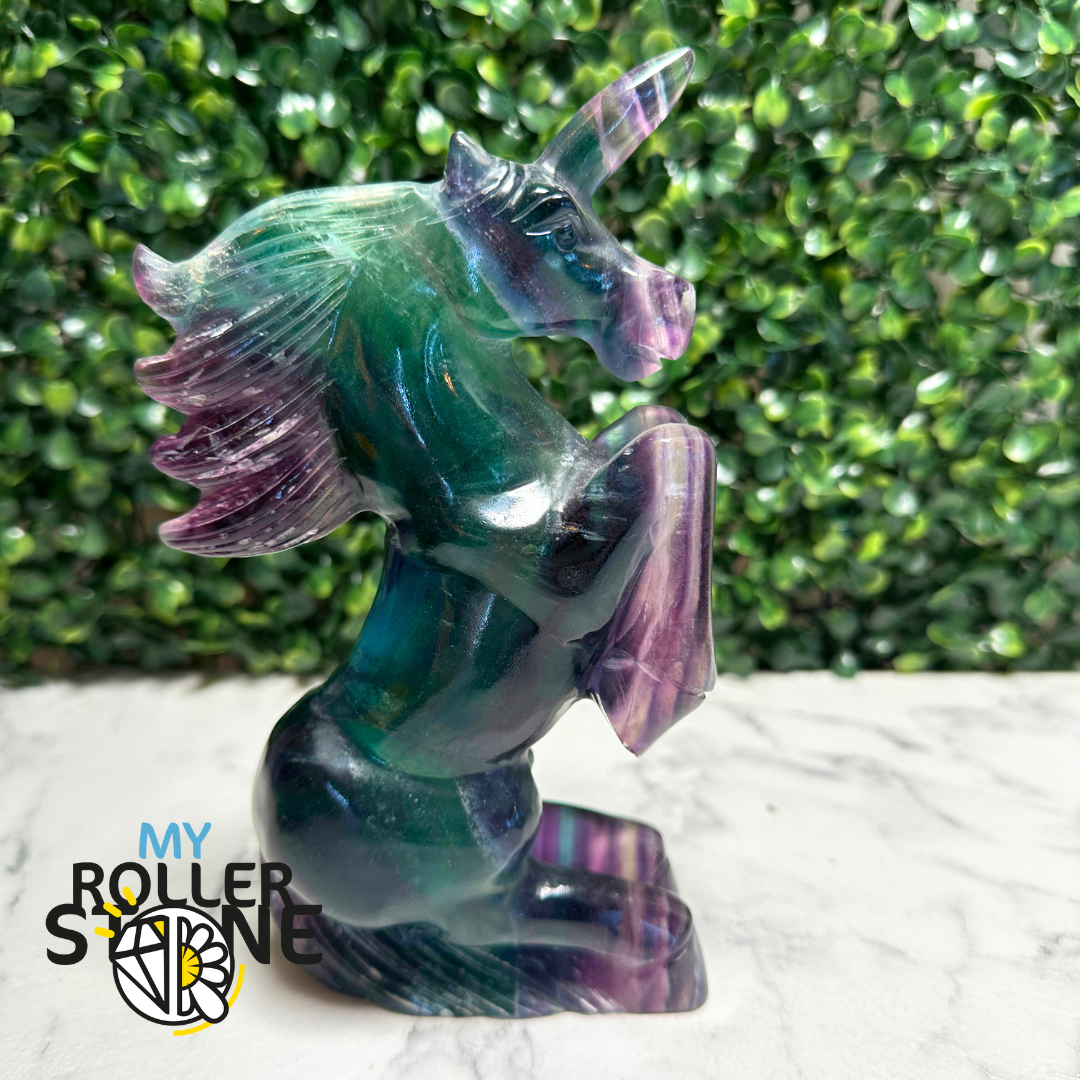 Sculpture Licorne en Fluorite Arc-en-Ciel