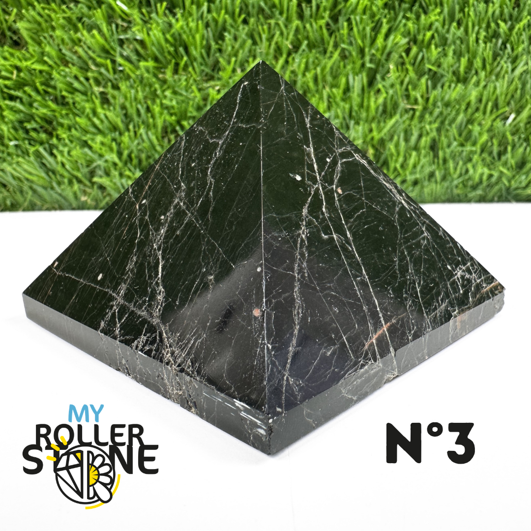 Pyramide en Tourmaline noire du Brésil