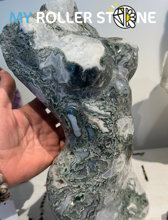 Grande Sculpture Buste Femme Pierre
