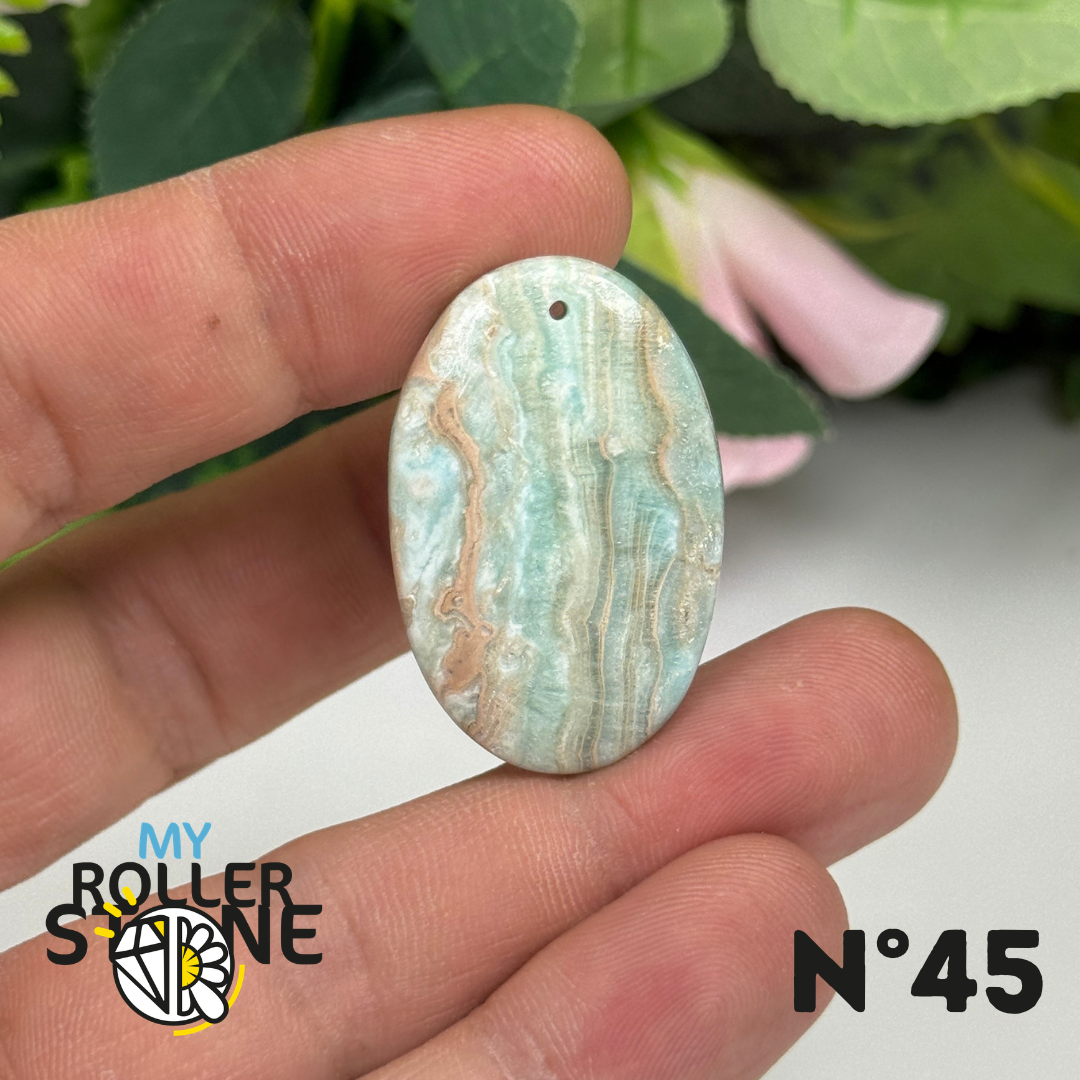 Pendentif Percé en Calcite Bleue des Caraïbes 5A