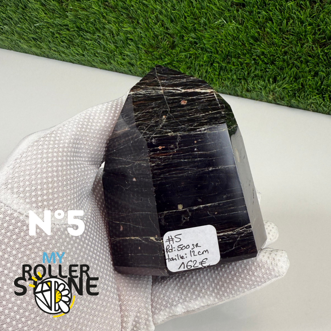 Grande Pointe en Tourmaline noire du Brésil