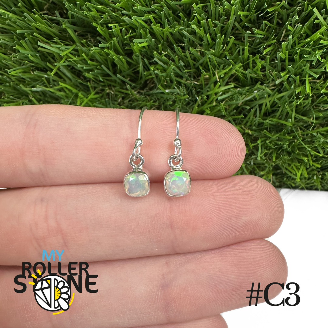 Boucles d'oreilles Opale Éthiopienne Carré 6X6 MM En Argent 925 #C3