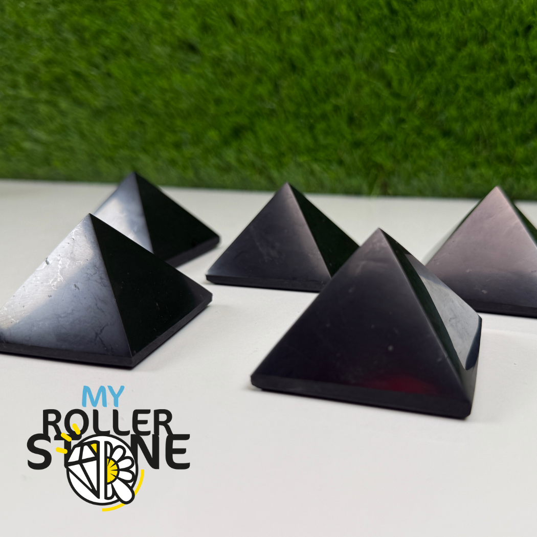 Pyramide Shungite (Deux tailles)