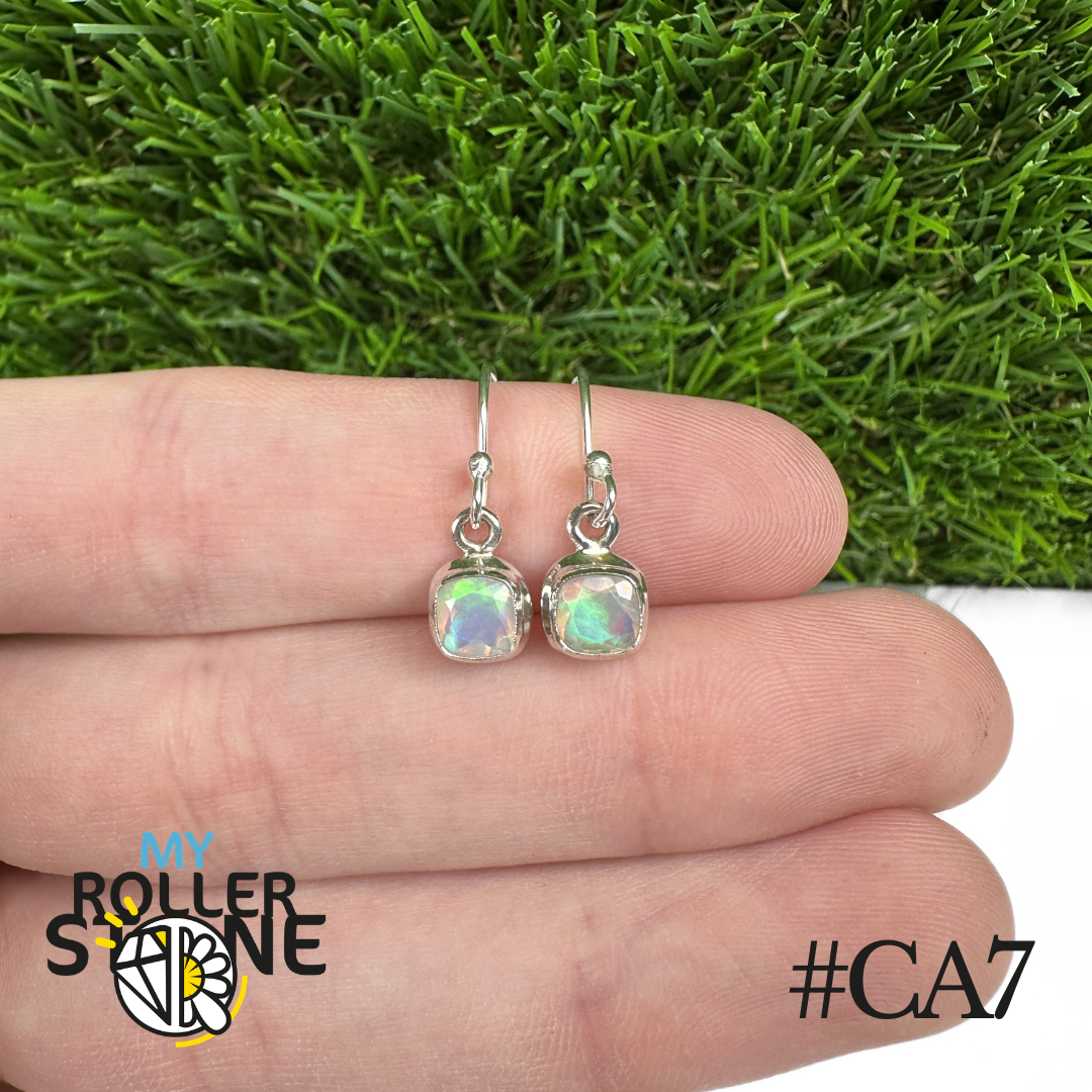 Boucles d'oreilles Opale Éthiopienne Carré Rebord 7X7 MM En Argent 925