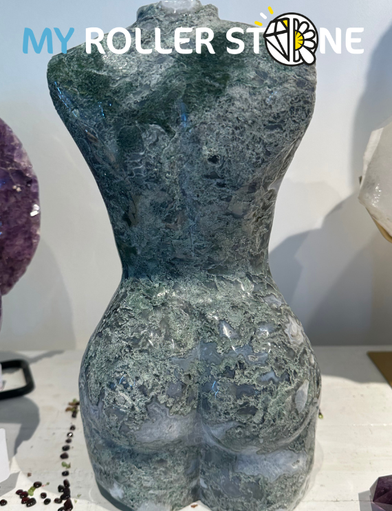 Grande Sculpture Buste Femme Pierre