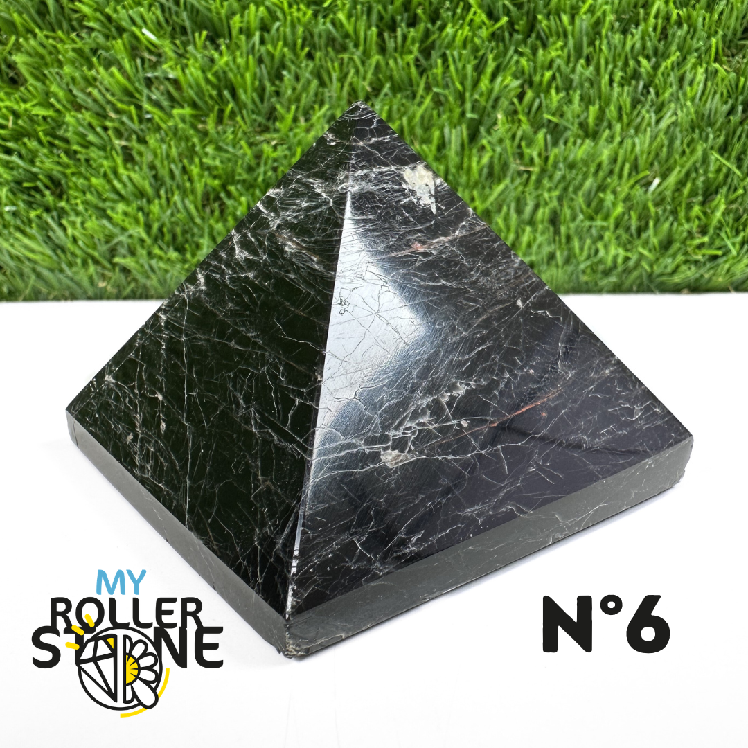 Pyramide en Tourmaline noire du Brésil
