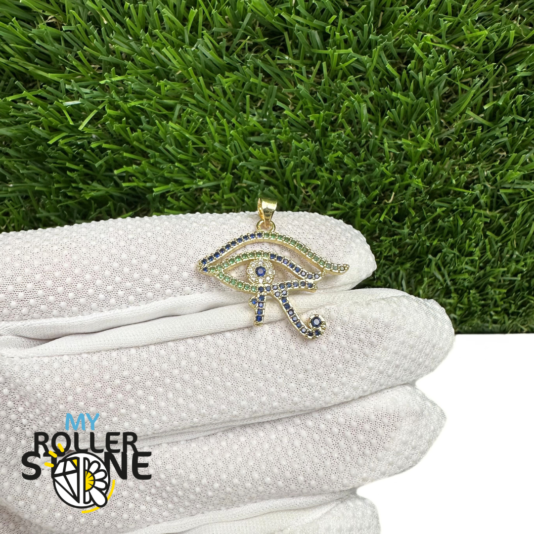 Pendentif Œil d’Horus en Laiton de Micro Pavé de Zircone