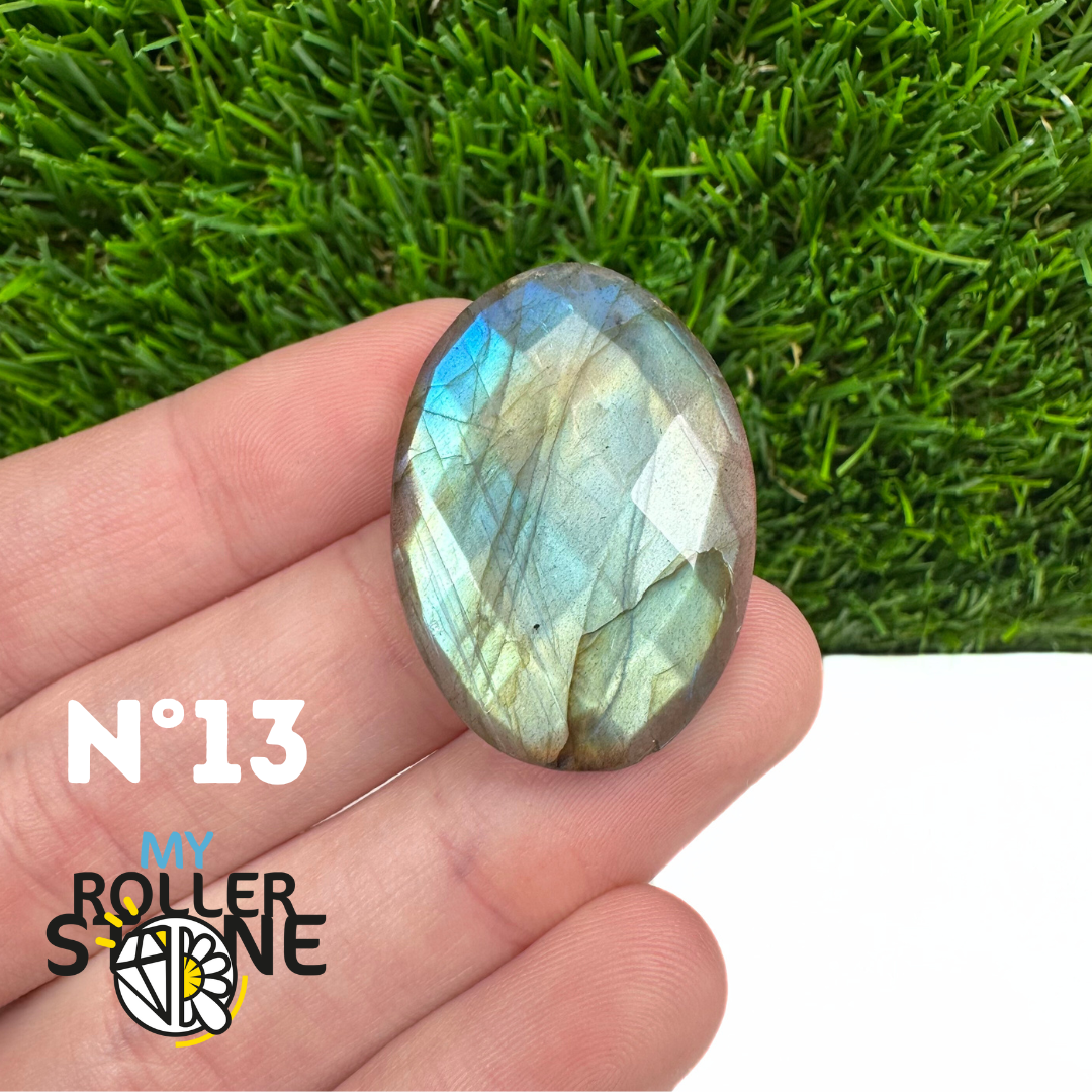 Cabochon Labradorite forme Libre Facettée 5A