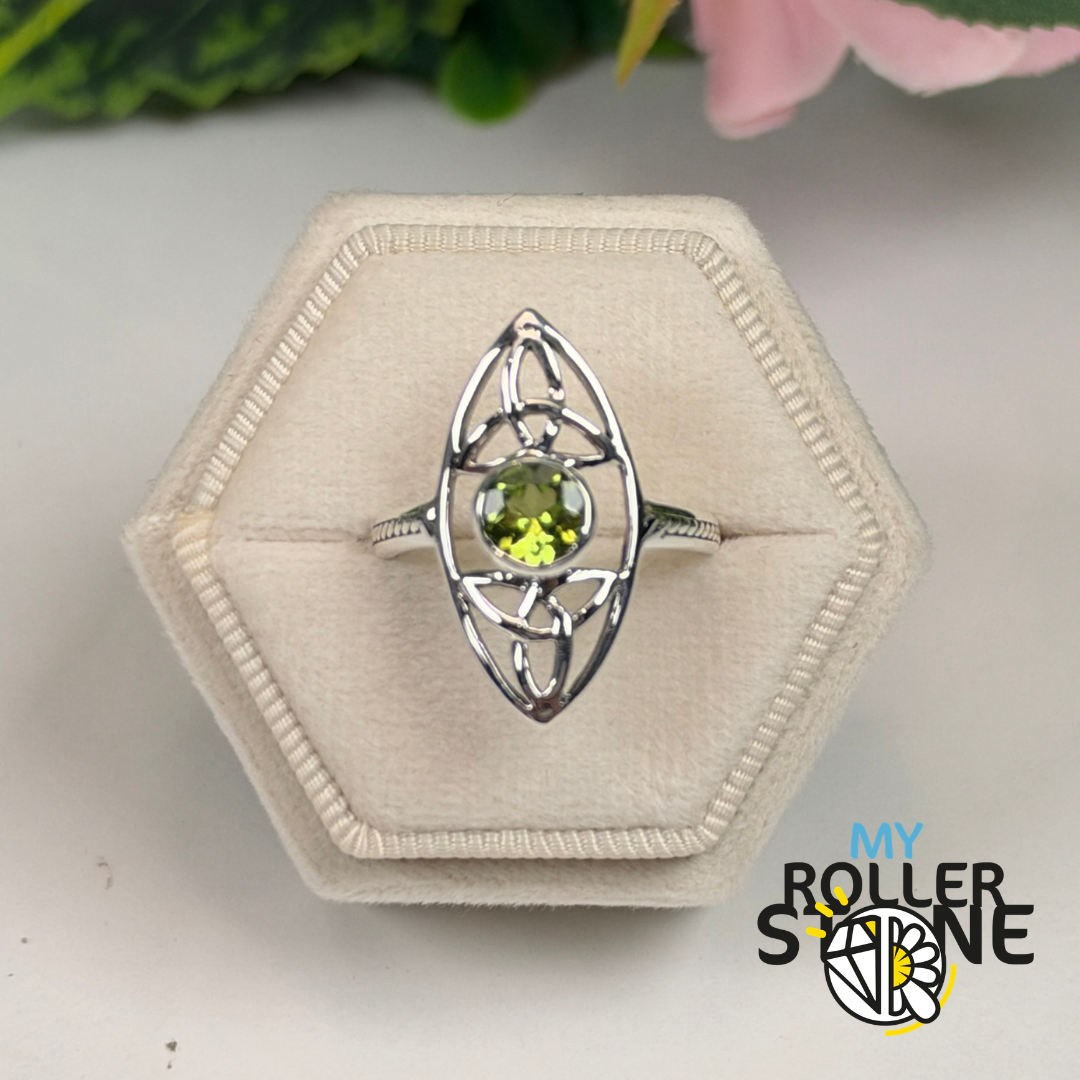Bague Celtique en Argent 925 et Péridot Naturel Facetté