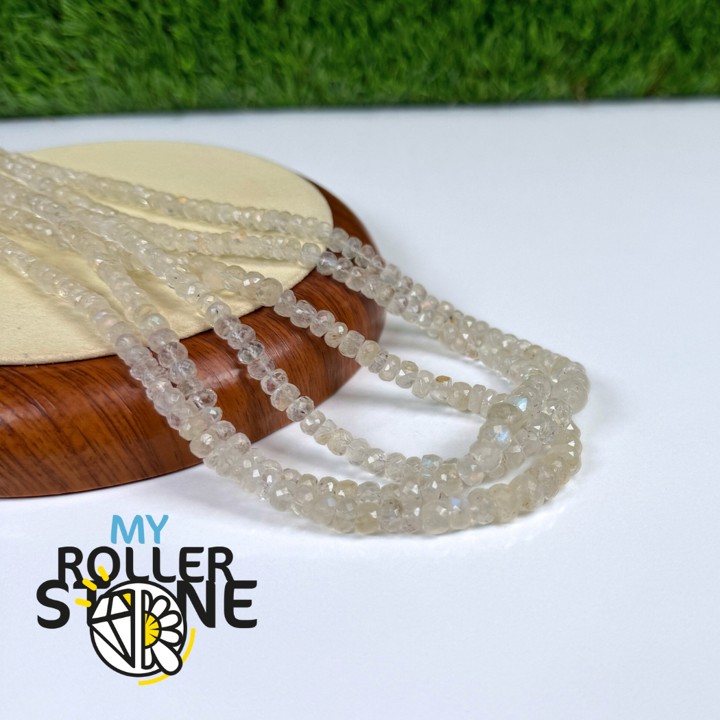 Perles de Pierre de Lune Arc-en-Ciel de Madagascar facettées – Fil de perles graduées