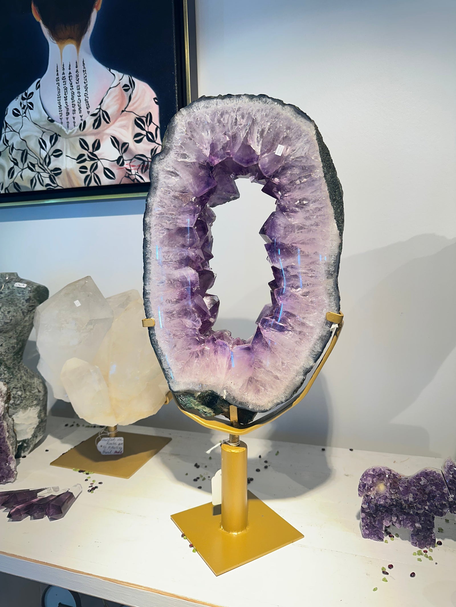 Améthyste Pivotante Tranche sur Support #146 - Pierres et fossiles