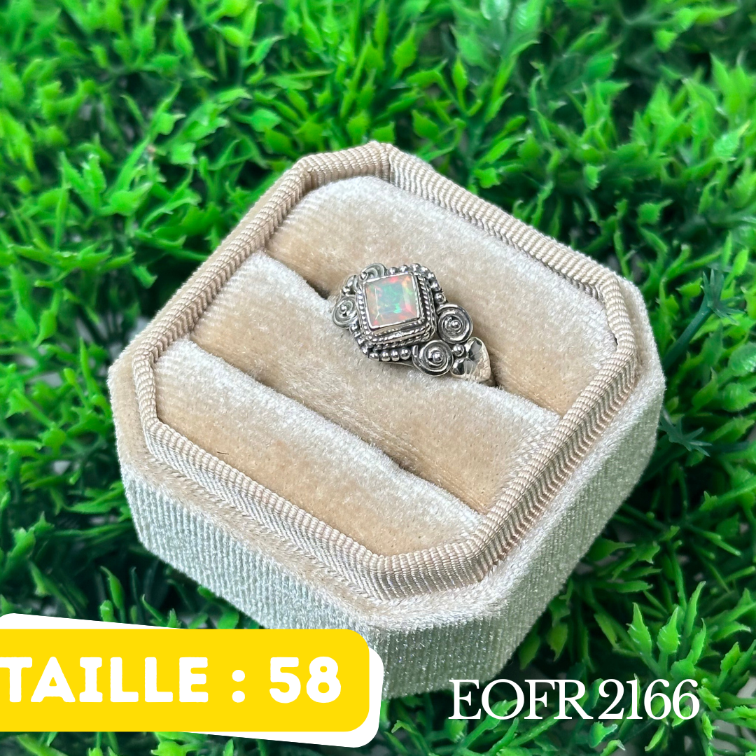 Bague Argent en Opale éthiopienne