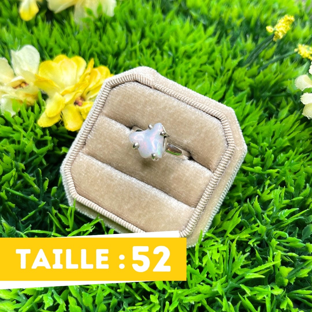 Opale blanche naturelle de 7,80 carats, pierres précieuses en Opale blanche naturelle de 7,80 carats, pierres précieuses en