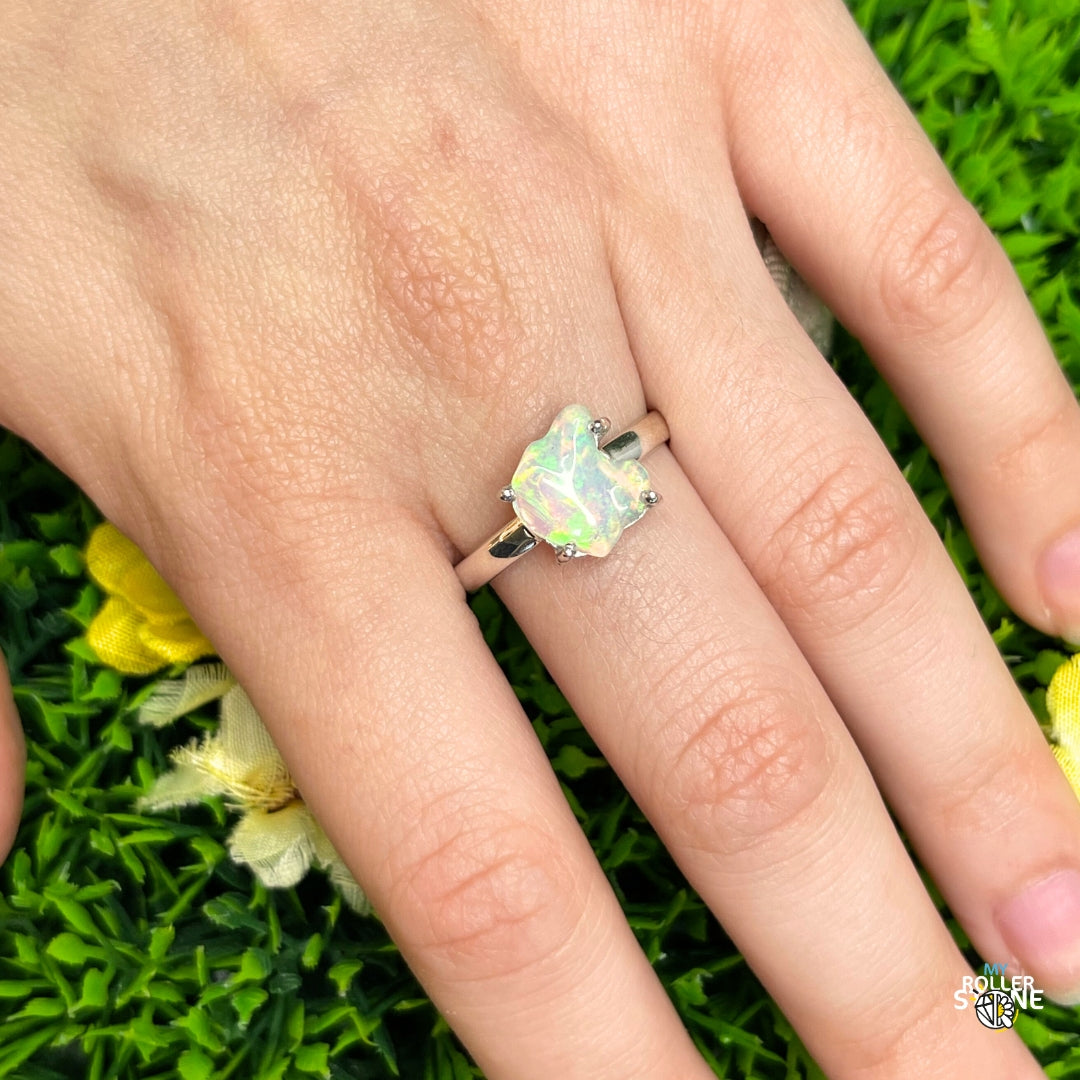 Opale Naturelle D'Éthiopie Blanche Et Multicolore 1,24 Carat ★★ P450.129t - Gemme Brute