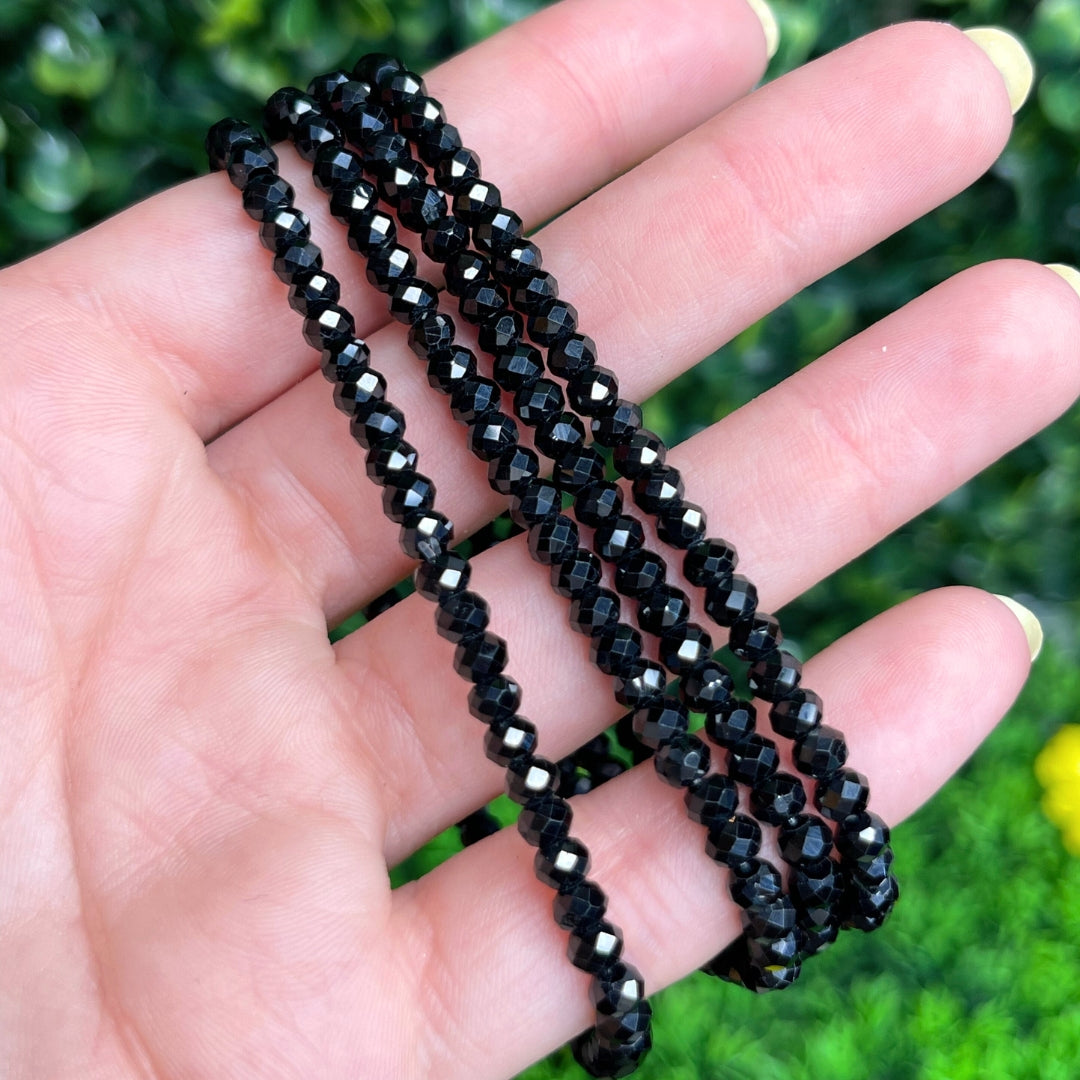 Bracelet Spinelle Noir Facetté