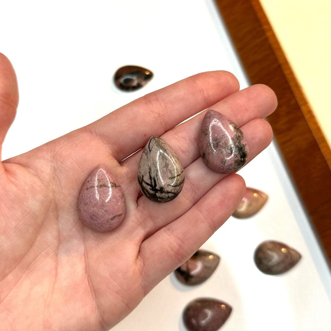 Cabochon Goutte Rhodonite