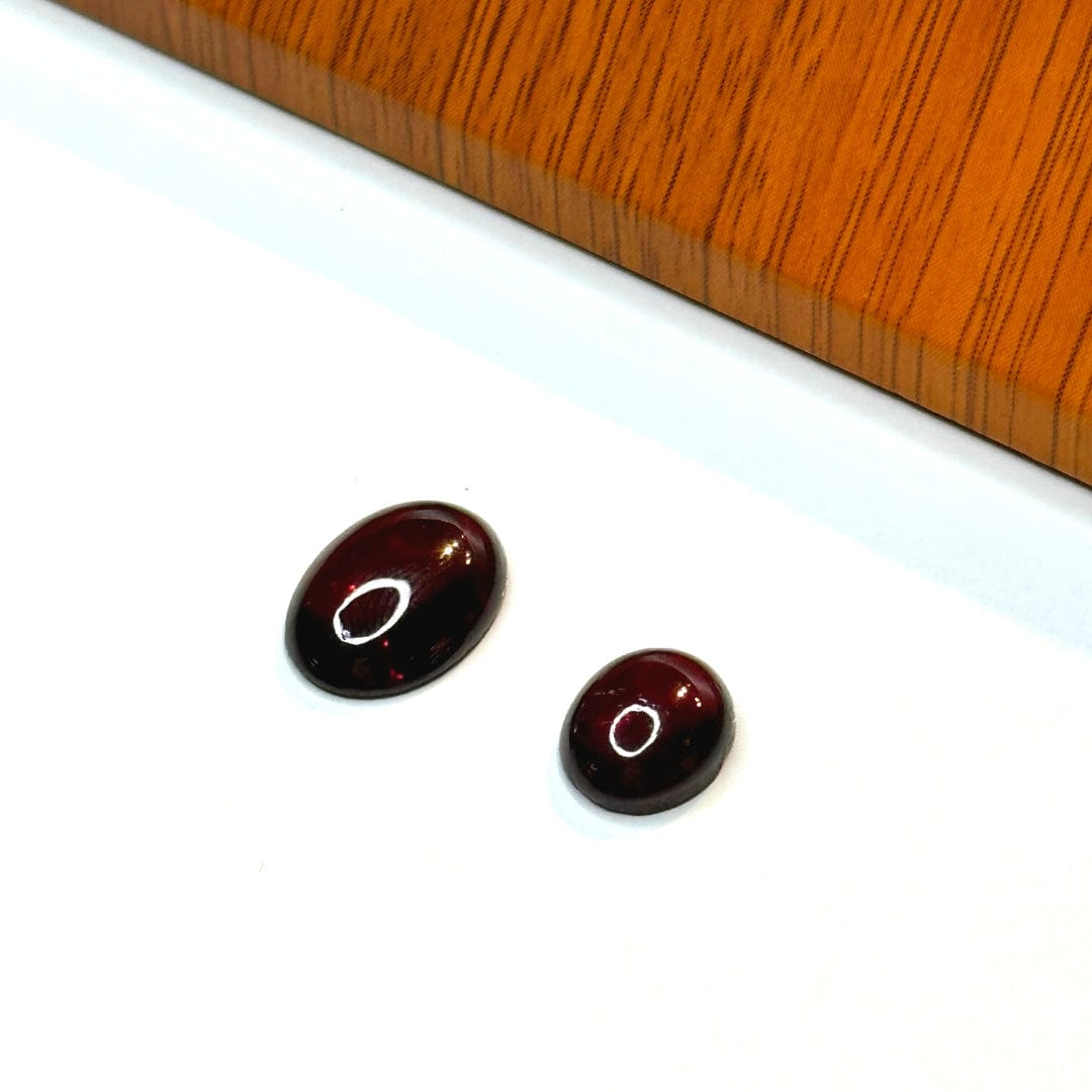 Cabochon Ovale Grenat Almandin (Grade AA)
