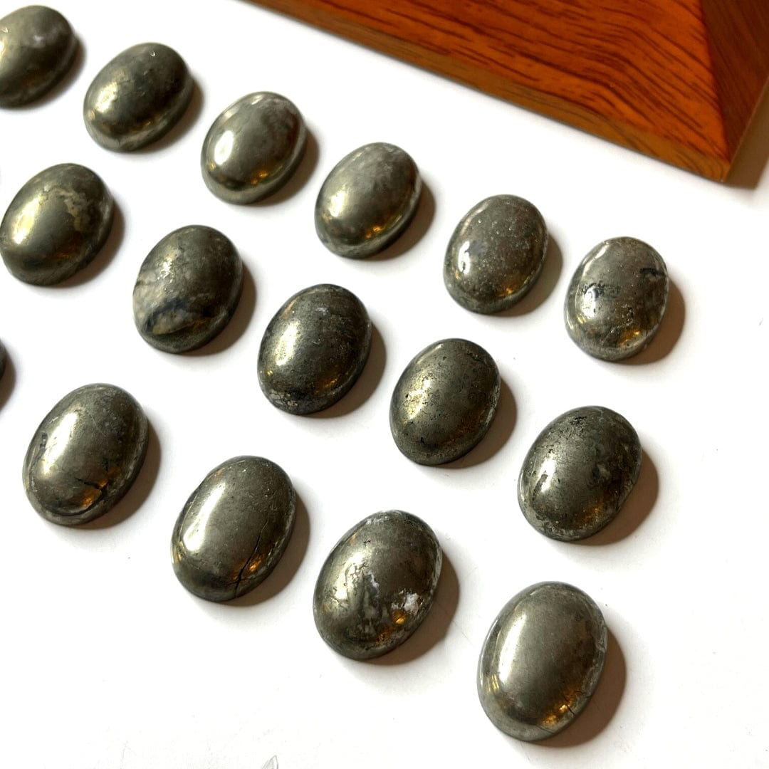 Cabochon Ovale Pyrite
