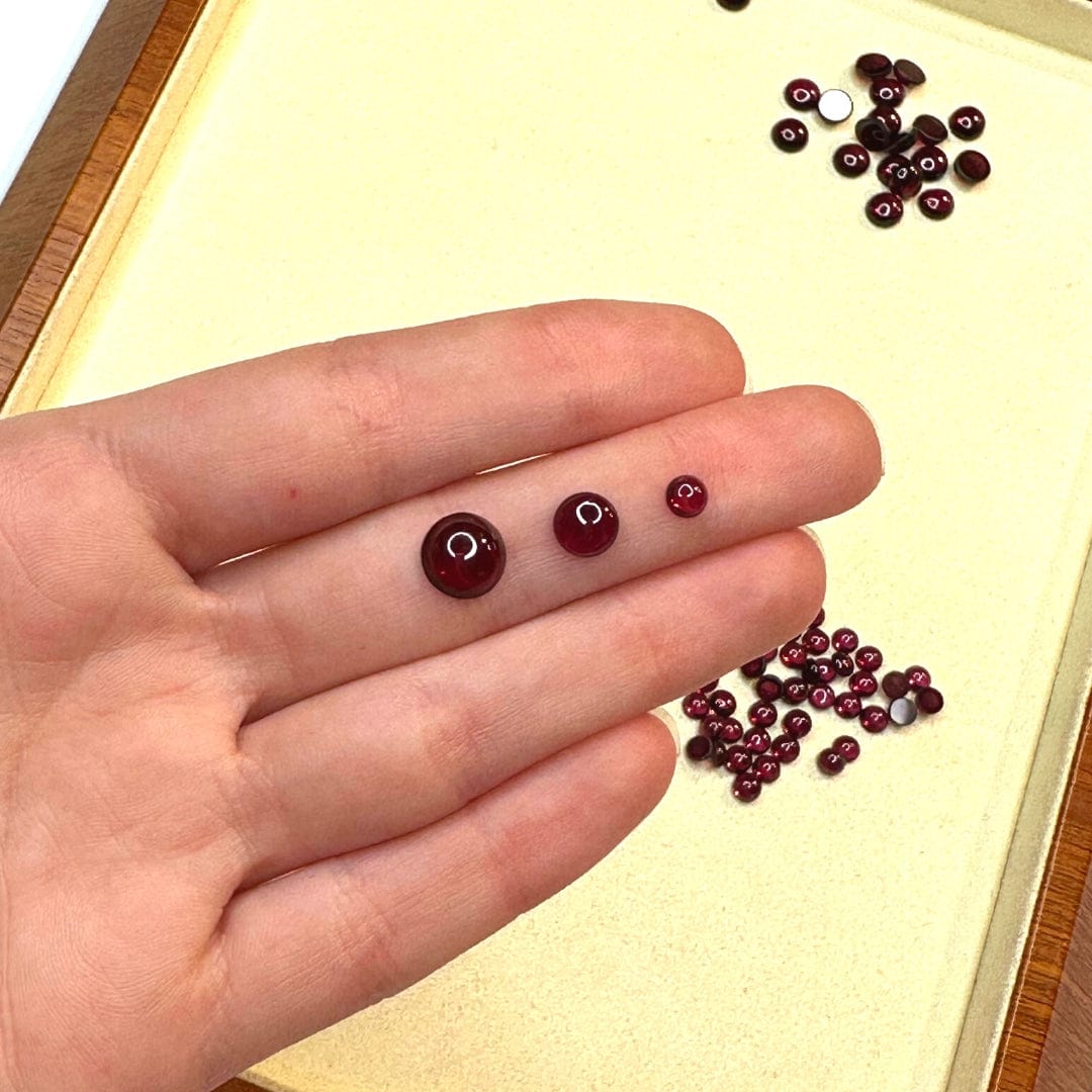 Cabochon Rond Grenat Almandin (Grade AA)