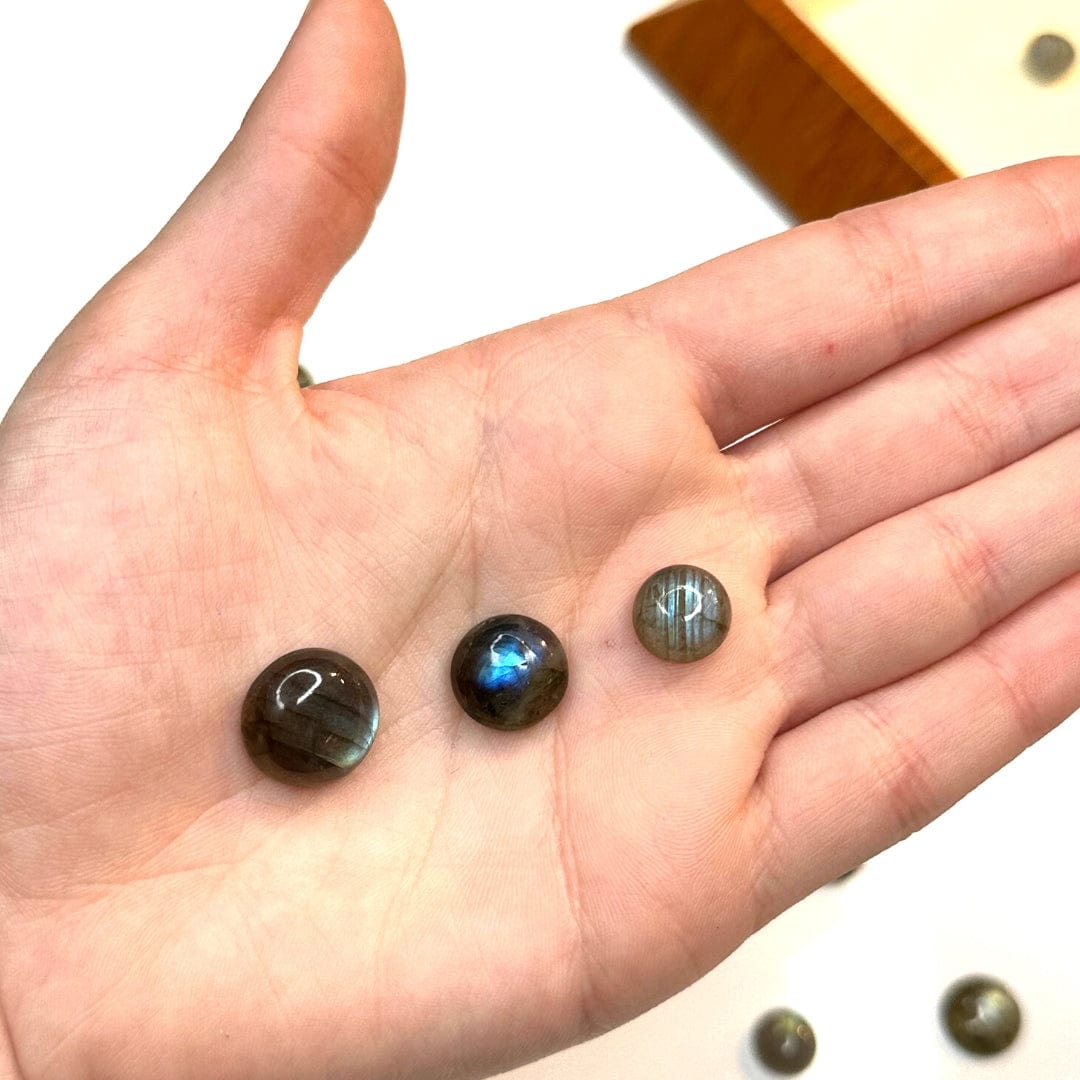 Cabochon Rond Labradorite (Grade A)