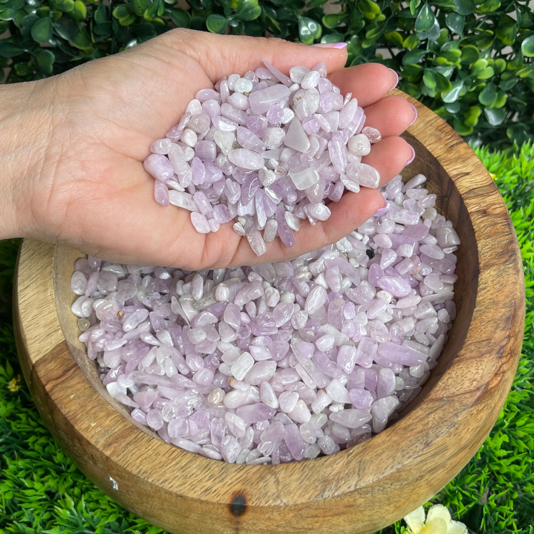Chips kunzite