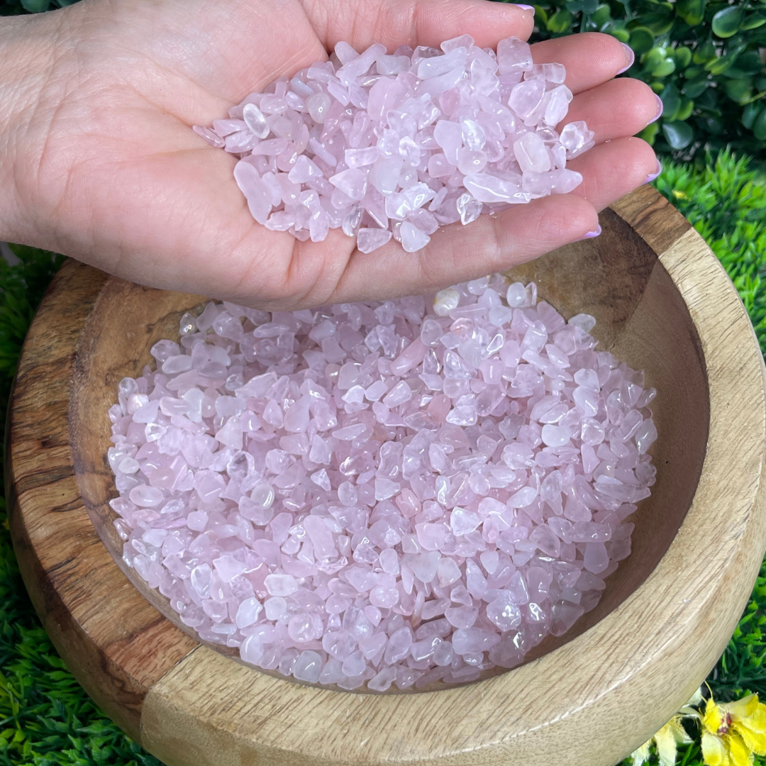 Éclats de quartz rose non percés avec nuances naturelles