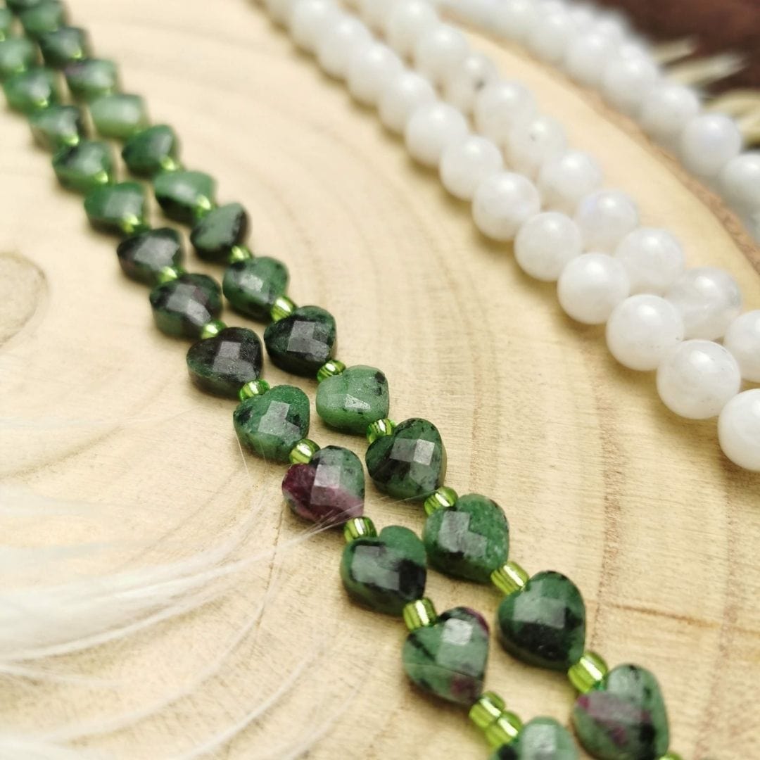  Coeur ruby zoisite