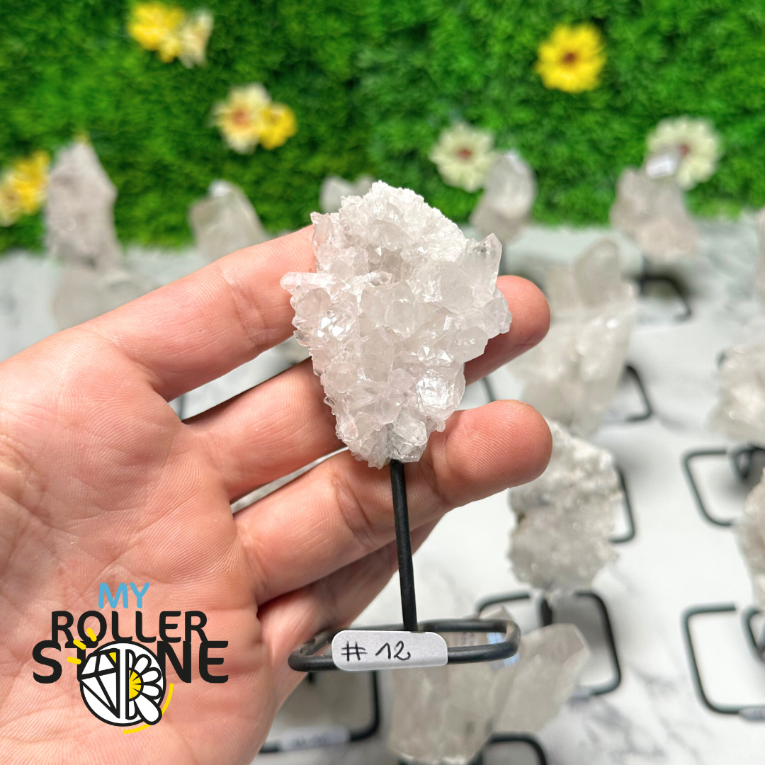 Cristal de roche sur socle - 12 - Pierres et fossiles