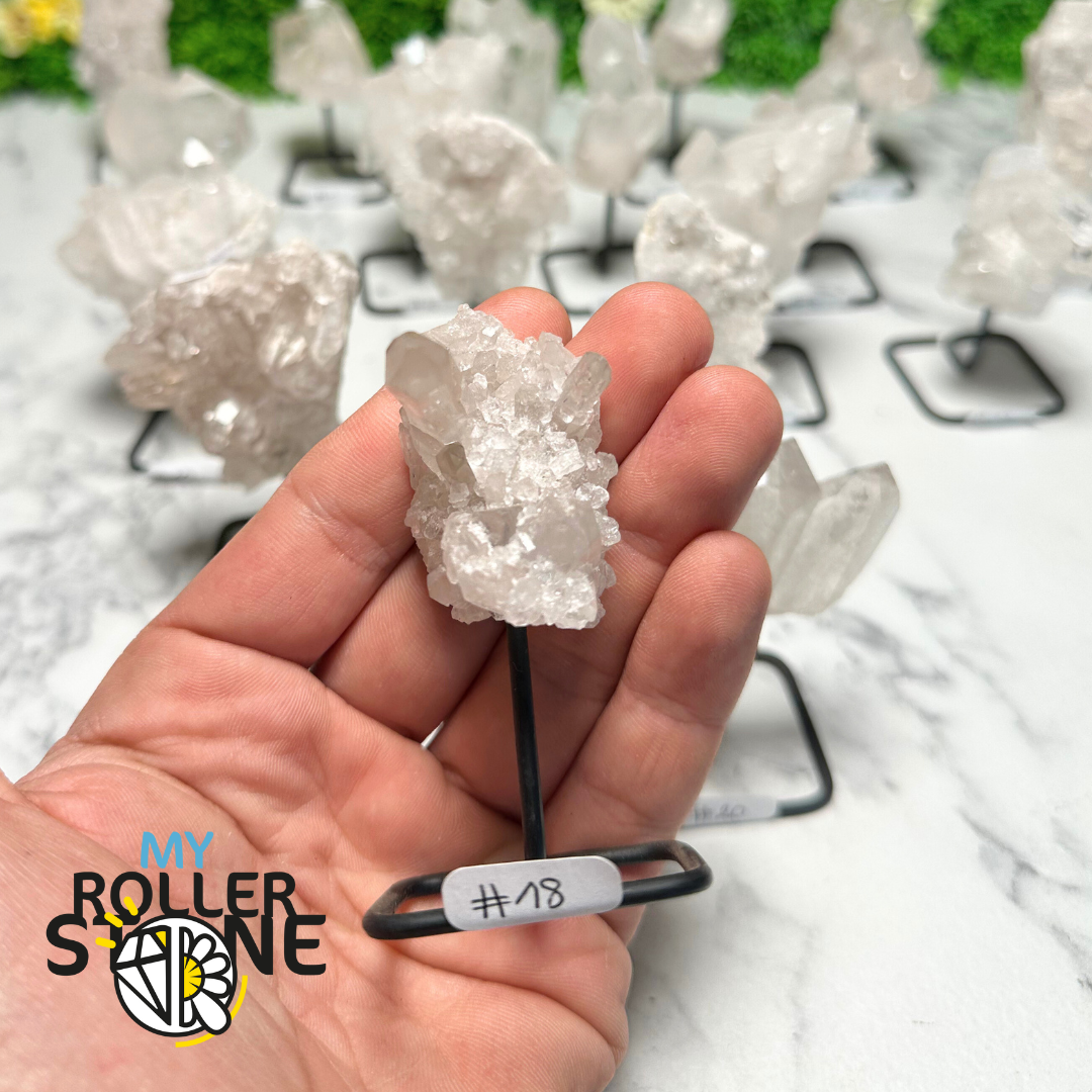 Cristal de roche sur socle - Pierres et fossiles