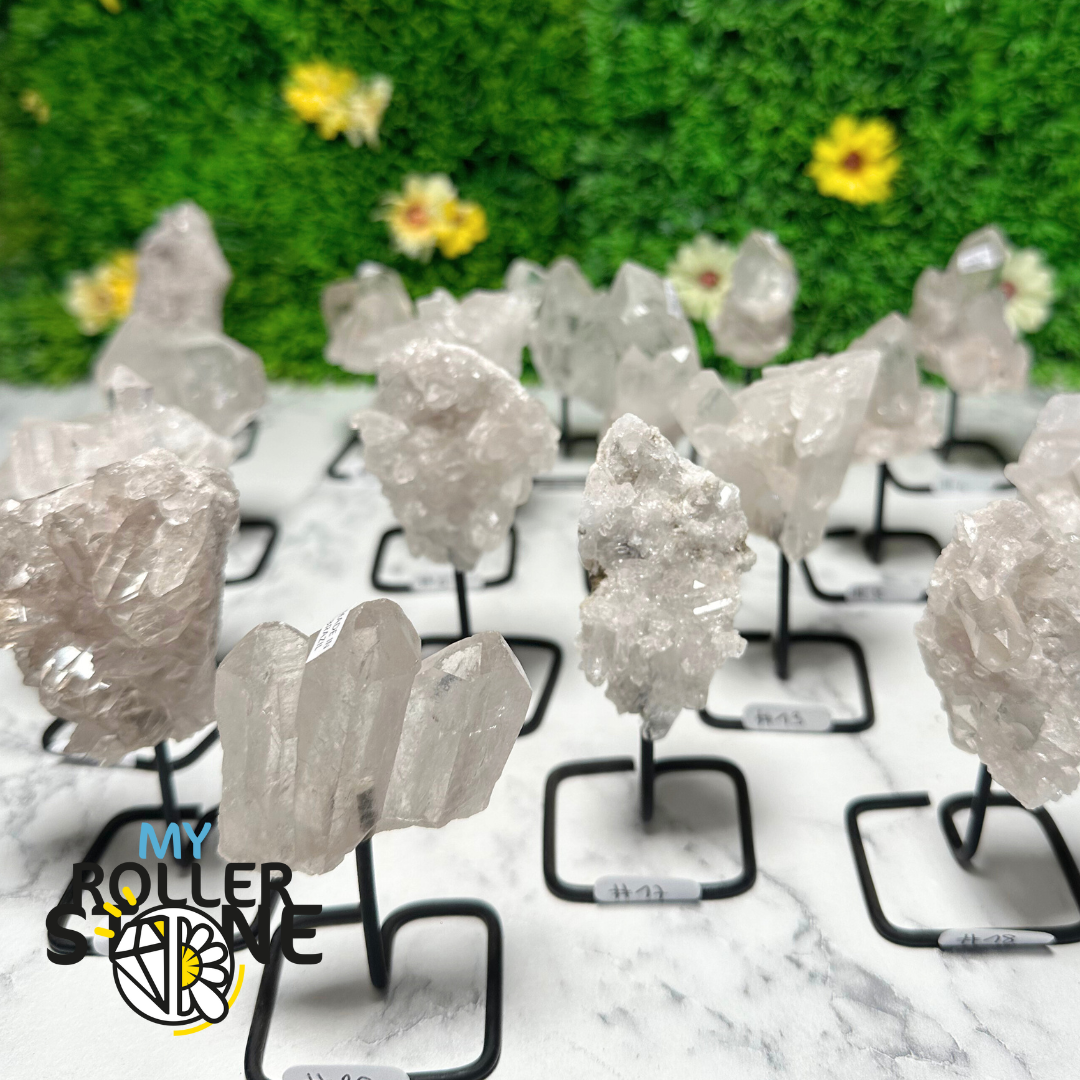 Cristal de roche sur socle - Pierres et fossiles