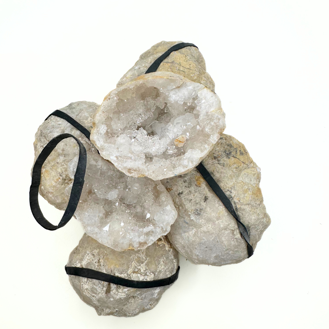 Géode de quartz entière petite