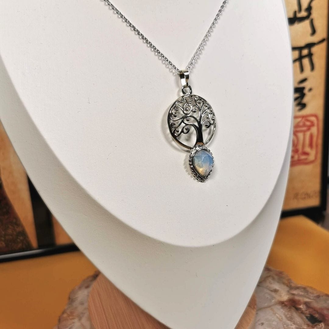 Pendentif arbre de vie et pierre
