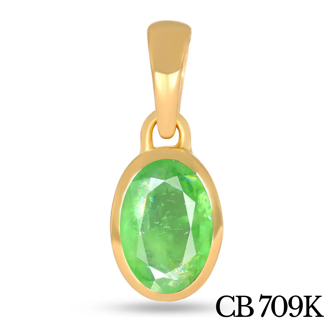 Pendentif solitaire en Kyanite verte