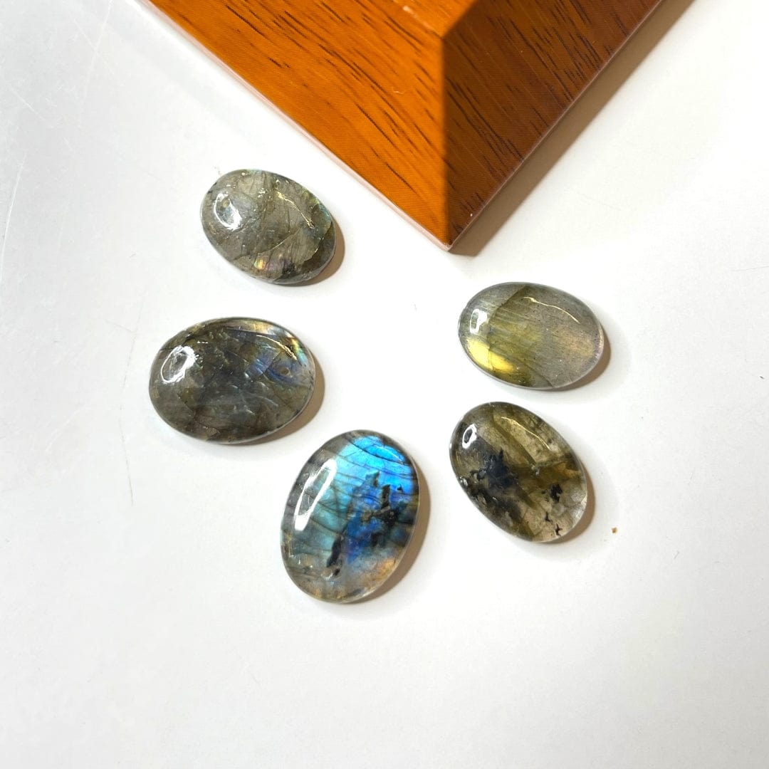 Pendentif Labradorite AA - Ovale / À l’unité