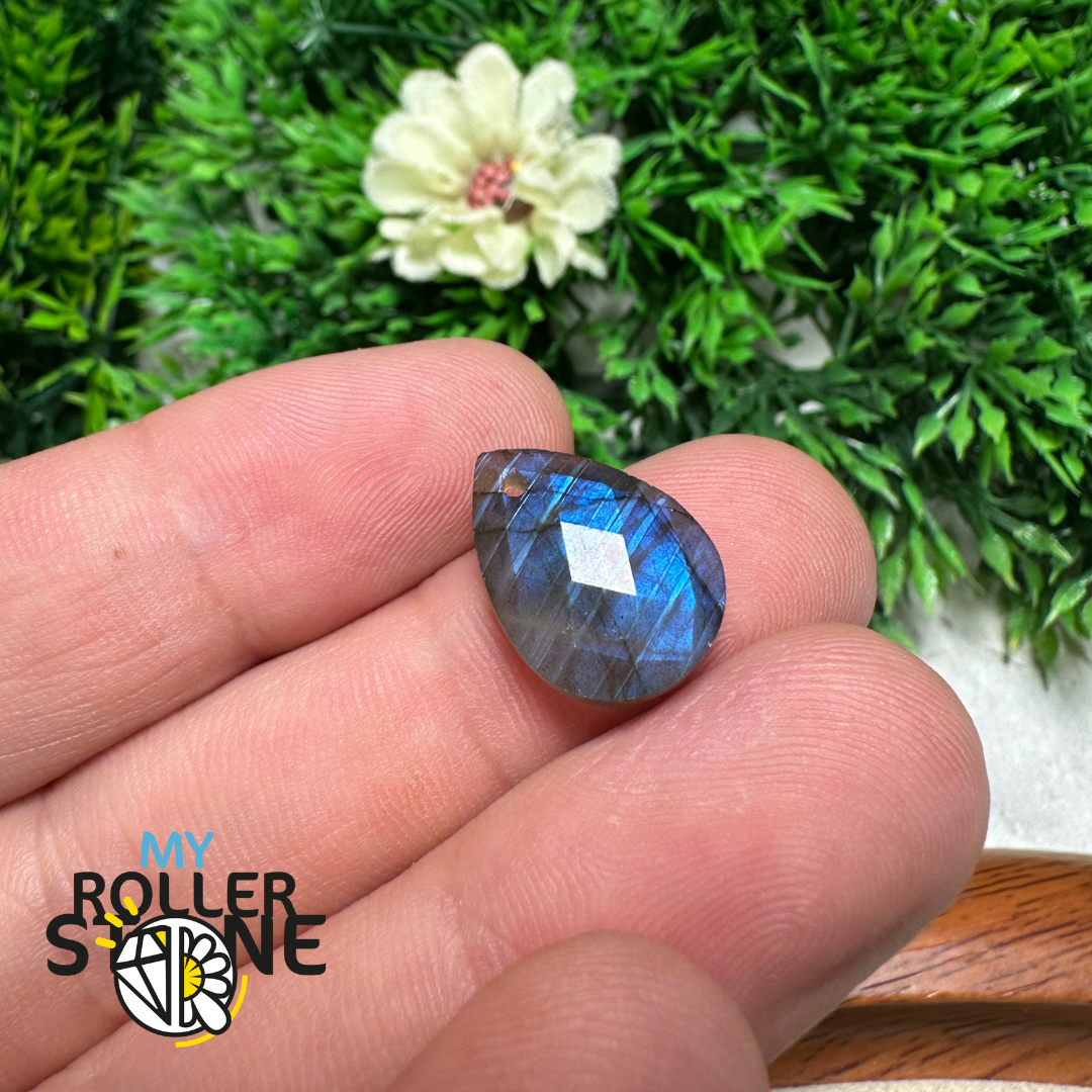 Pendentif Labradorite Facettée - Perles