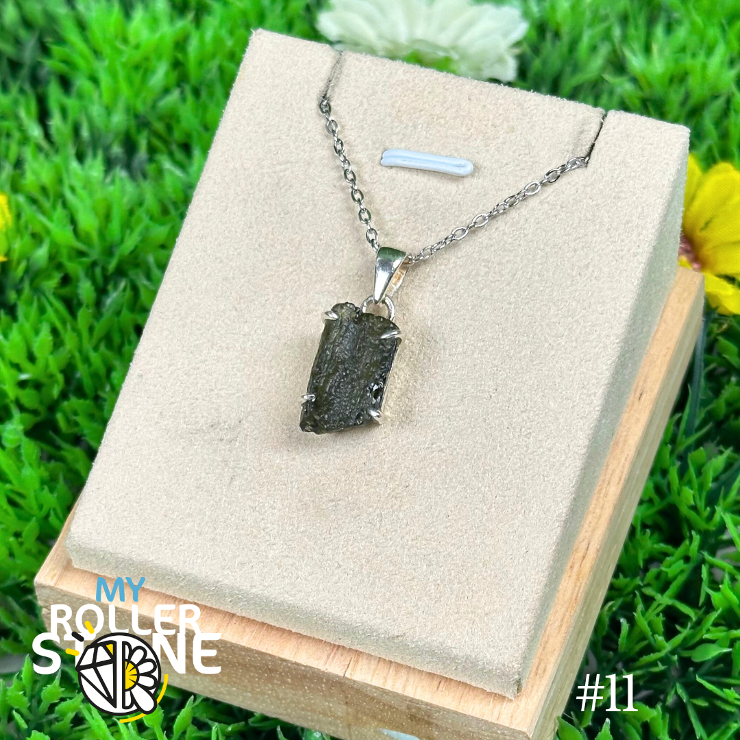Pendentif Moldavite Brute #11