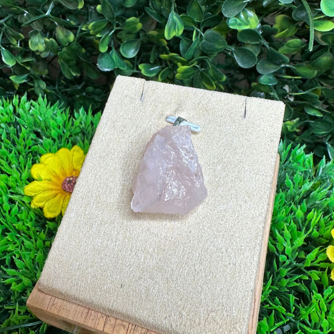 Pendentif Quartz rose brute Modèle N°2
