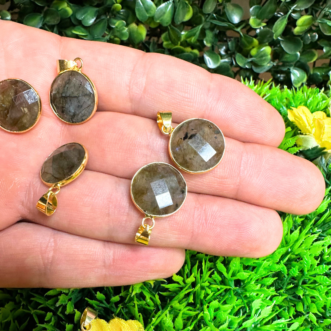 Pendentif Rond Facetté Labradorite